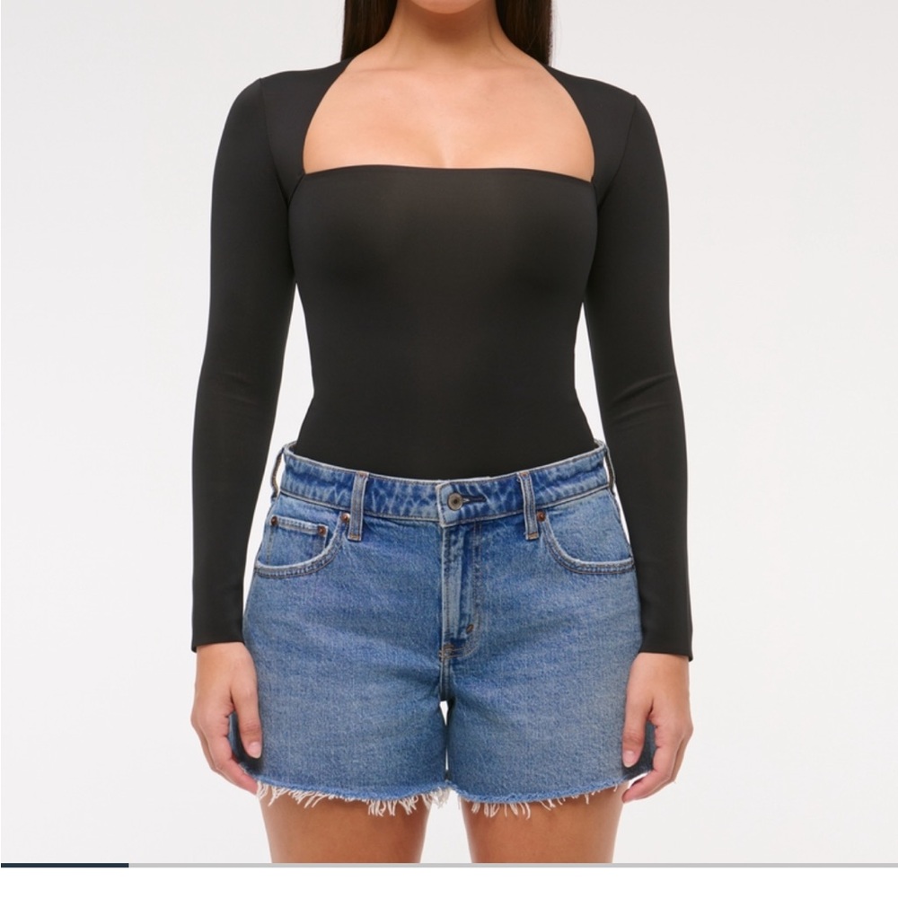 Curve love mid rise a line denim short